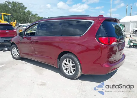 2020 Chrysler Voyager Lxi z USA, uszkodzony, nr VIN 2C4RC1DG4LR145239